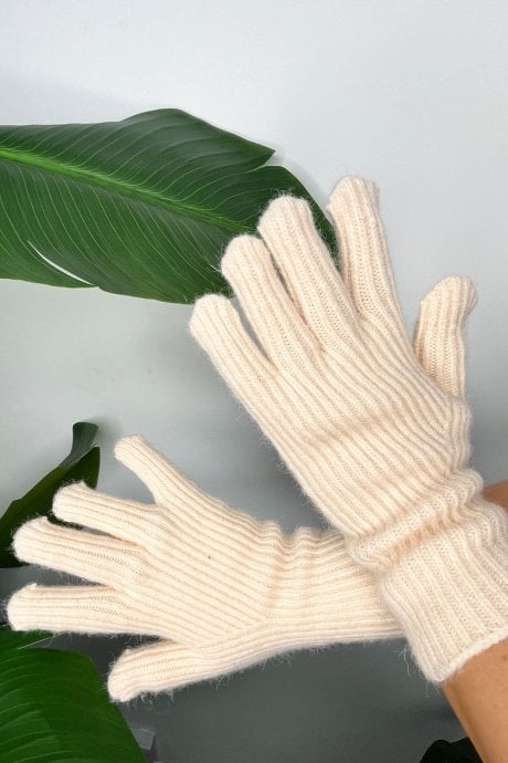 Banana Peel Blend Gaga Gloves