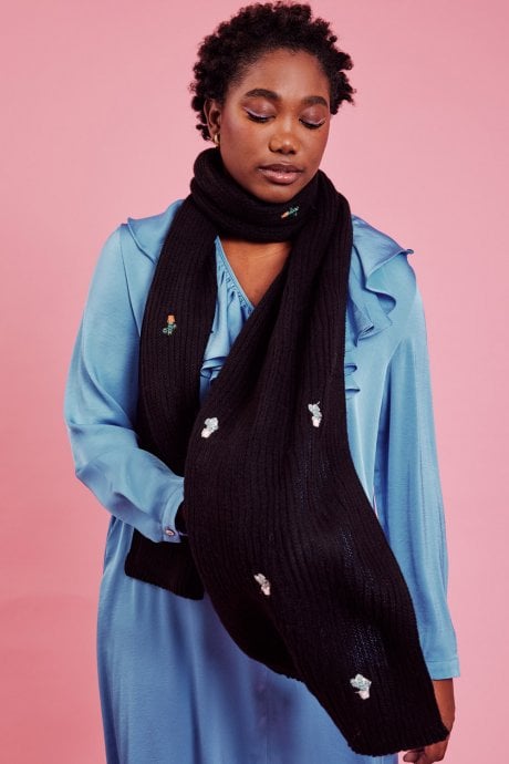 Cashmere Blend Knitted Cactus Embroidered Scarf