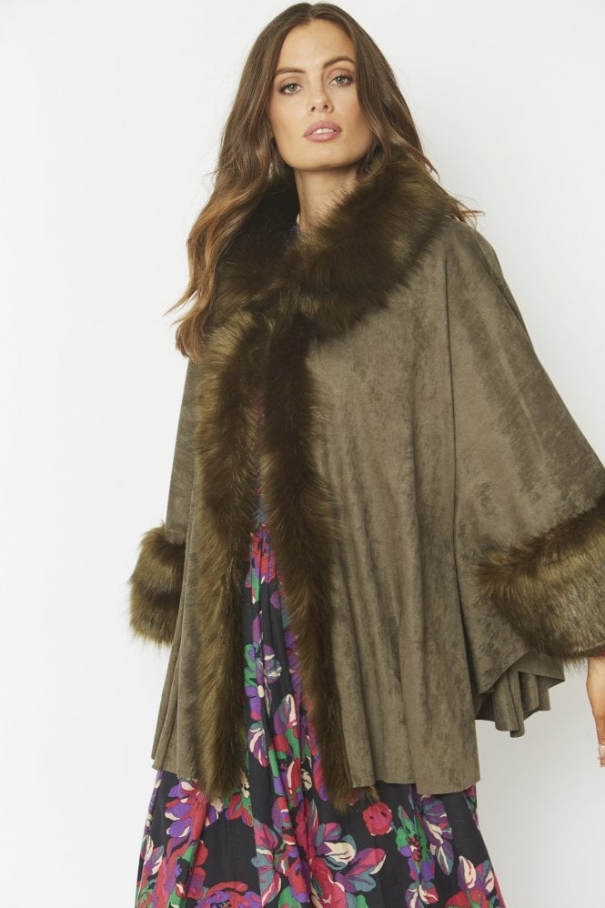JAYLEY Green Faux Fur Faux Suede Cape