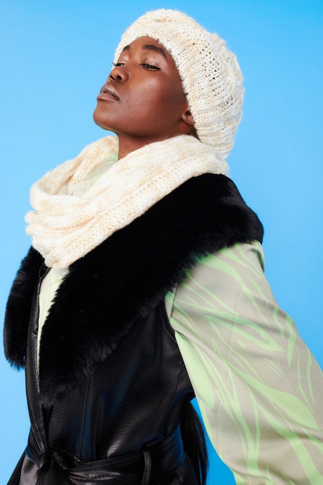 JAYLEY Handmade Knitted Wooly Scarf and Hat Set in Yellow