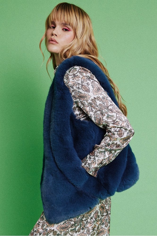 JAYLEY Navy Faux Fur Vest