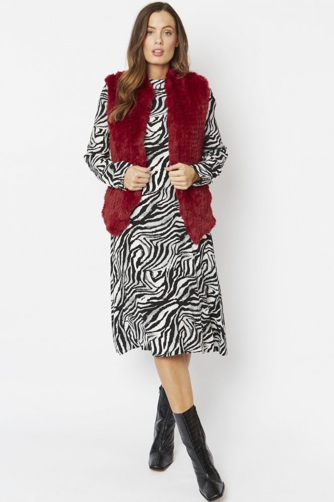 JAYLEY Red Hand Knitted Faux Fur Vest