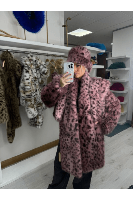 Sophia Bamboo Blend Fur Pink Leopard Oversized Pocket Scarf 