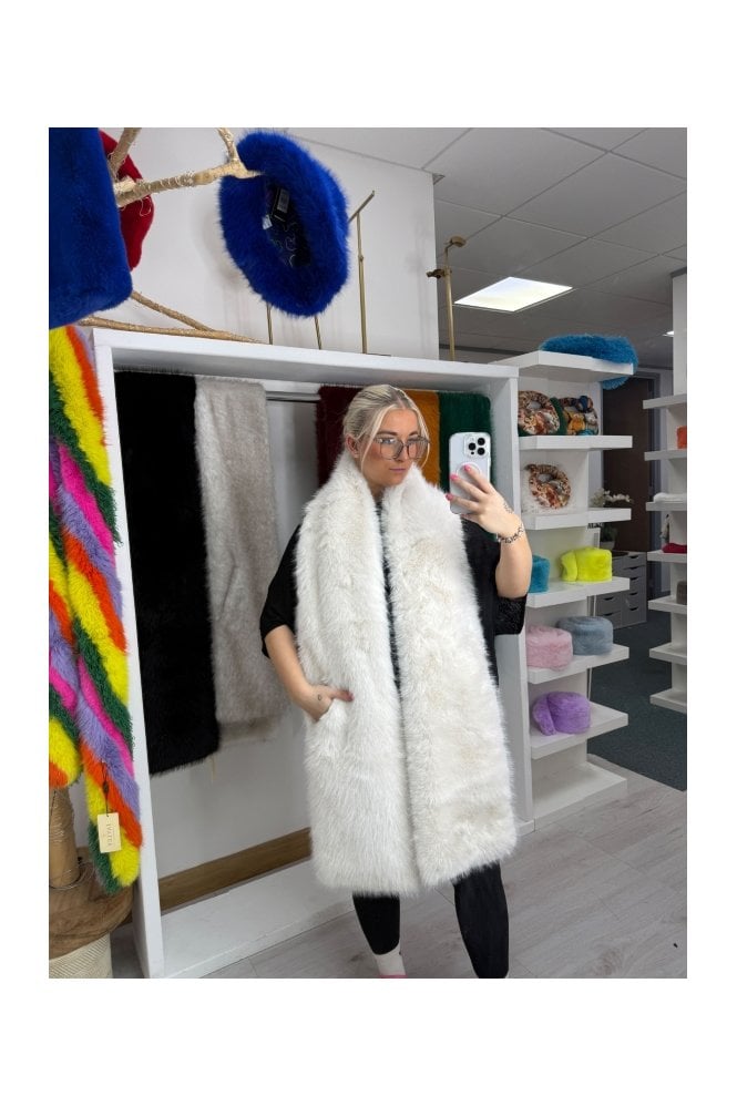 JAYLEY Sophia Bamboo Blend Fur Baby Cream Oversized Pocket Scarf